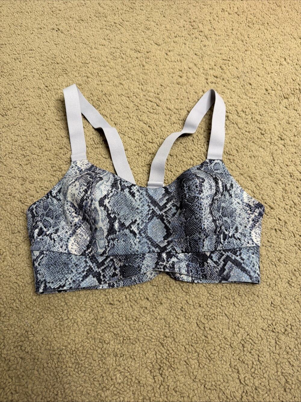 Victoria’s Secret Love Cloud On Point Sports Bra Size Small